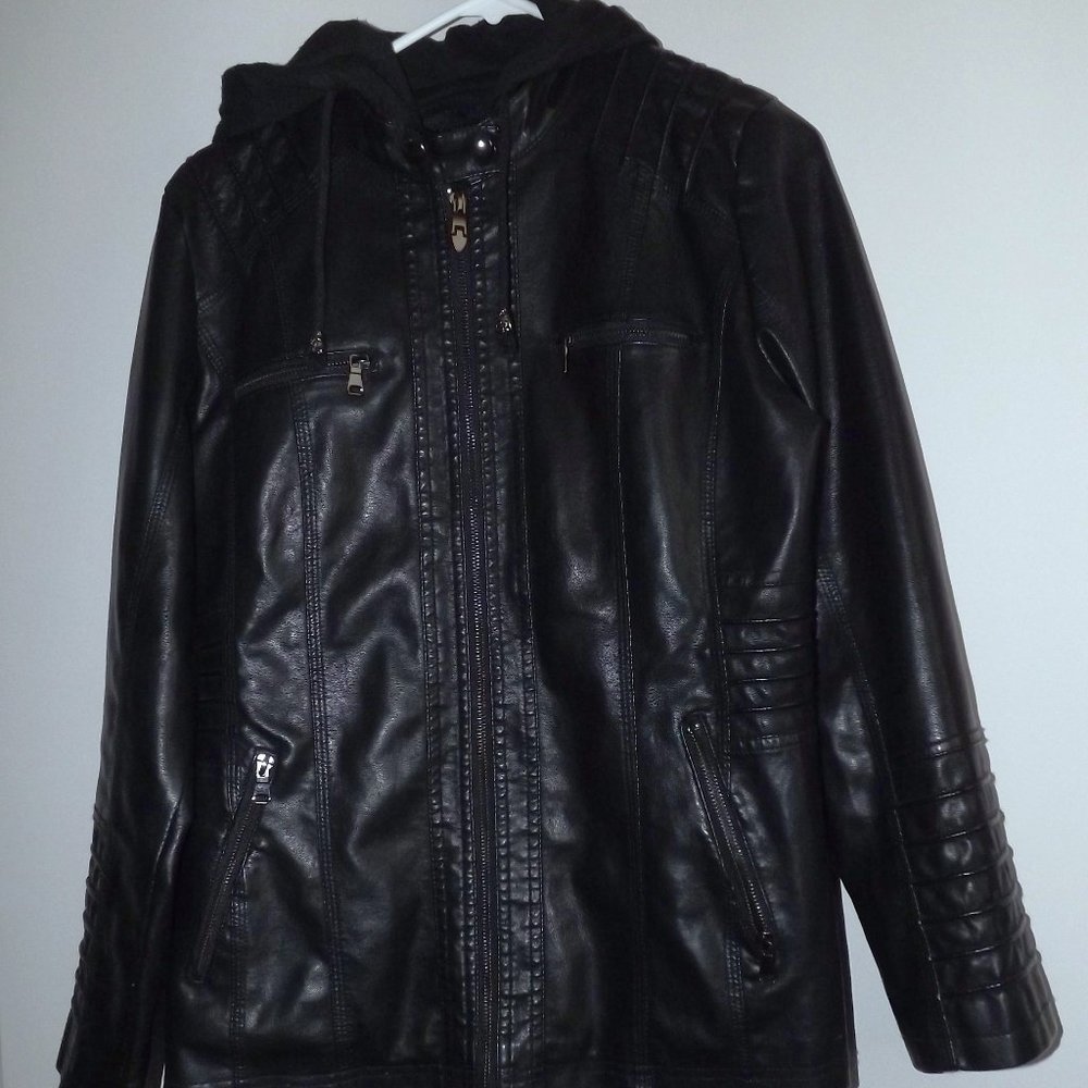 Spring and Fall Faux Leather Womens Jacket  Size L. Black